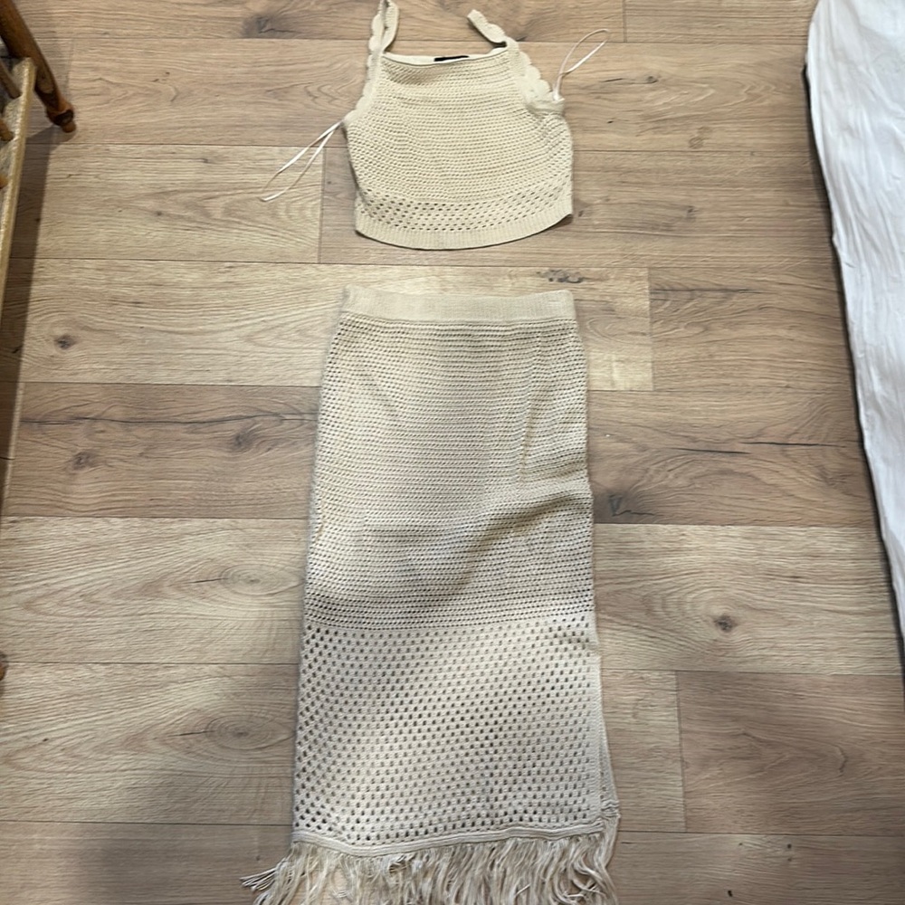 Brand: house of Harlow 1960 size: XS